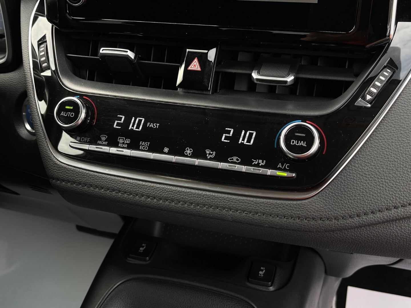 Toyota Corolla 1.8 Hybrid e-CVT Comfort