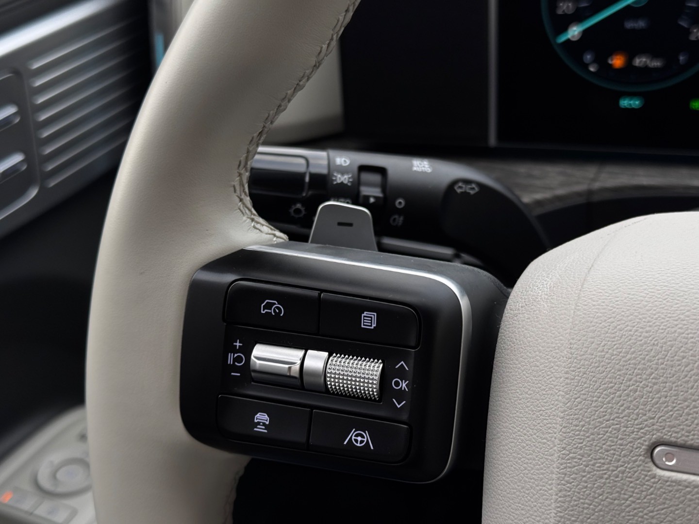 Hyundai Santa Fe 1.6 PHEV Premium AWD AT, 1 Majiteľ, SK, Fabrick