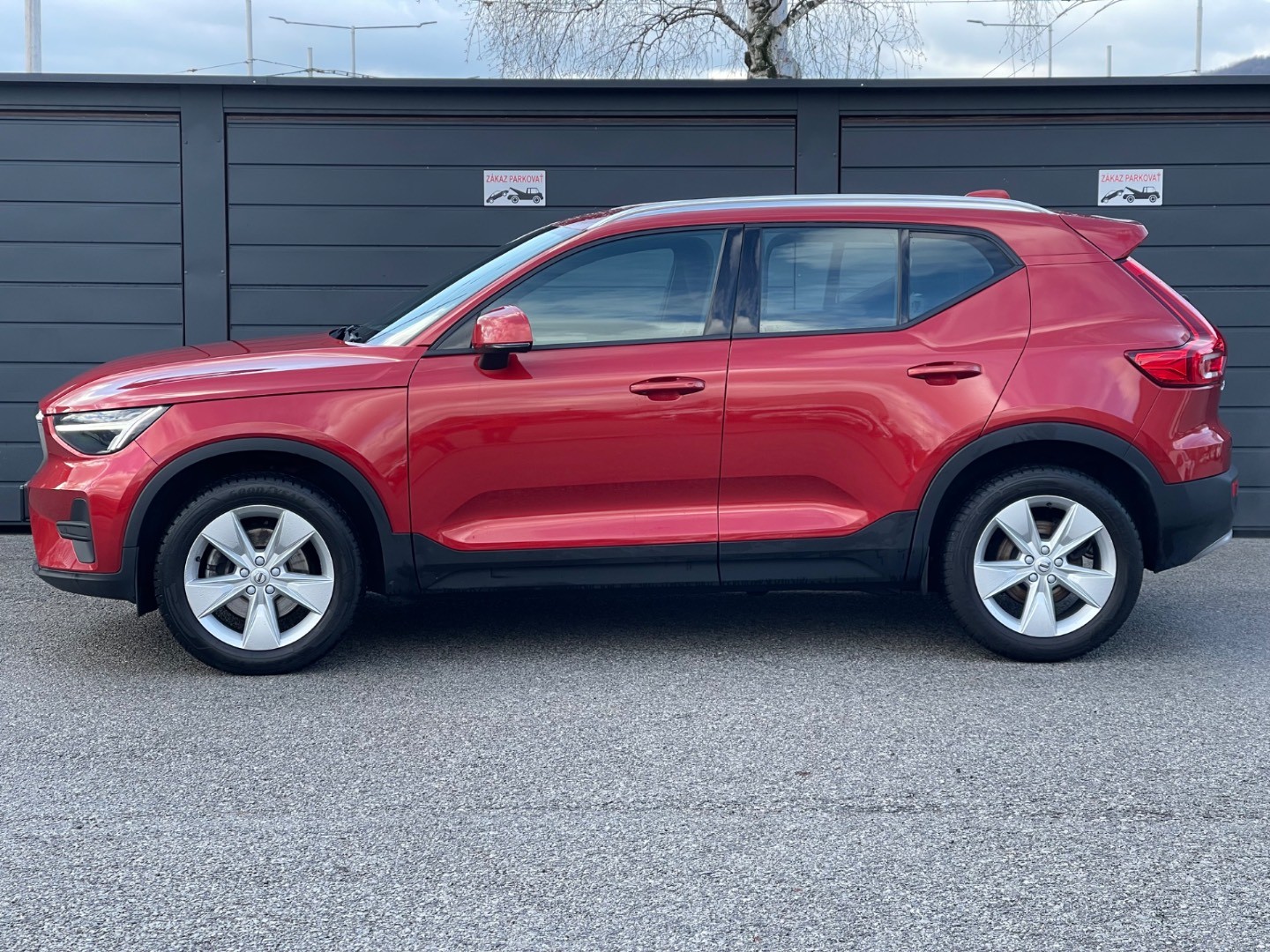 Volvo XC40 2.0 B3 mHEV Core A/T