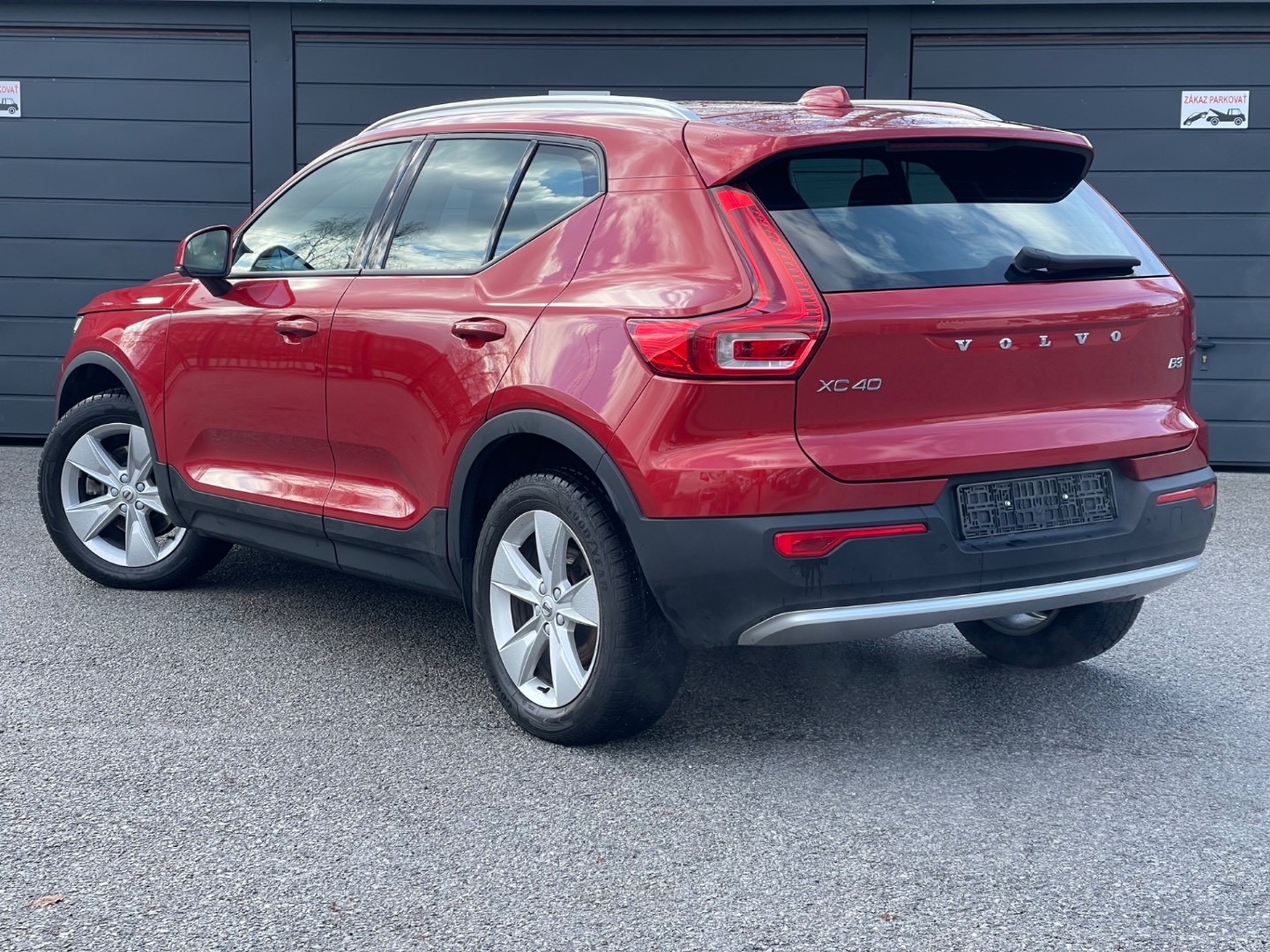 Volvo XC40 2.0 B3 mHEV Core A/T