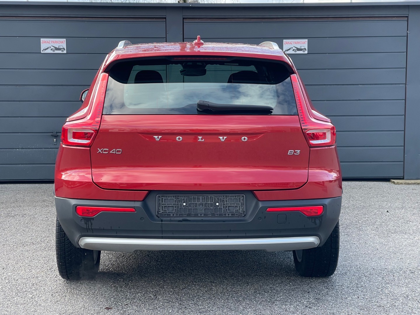 Volvo XC40 2.0 B3 mHEV Core A/T