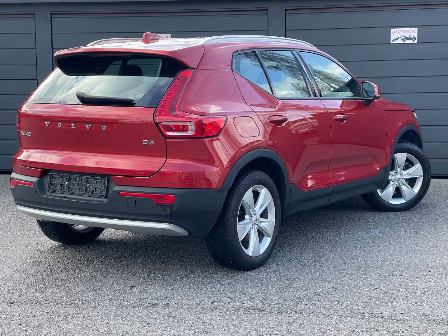 Volvo XC40 2.0 B3 mHEV Core A/T