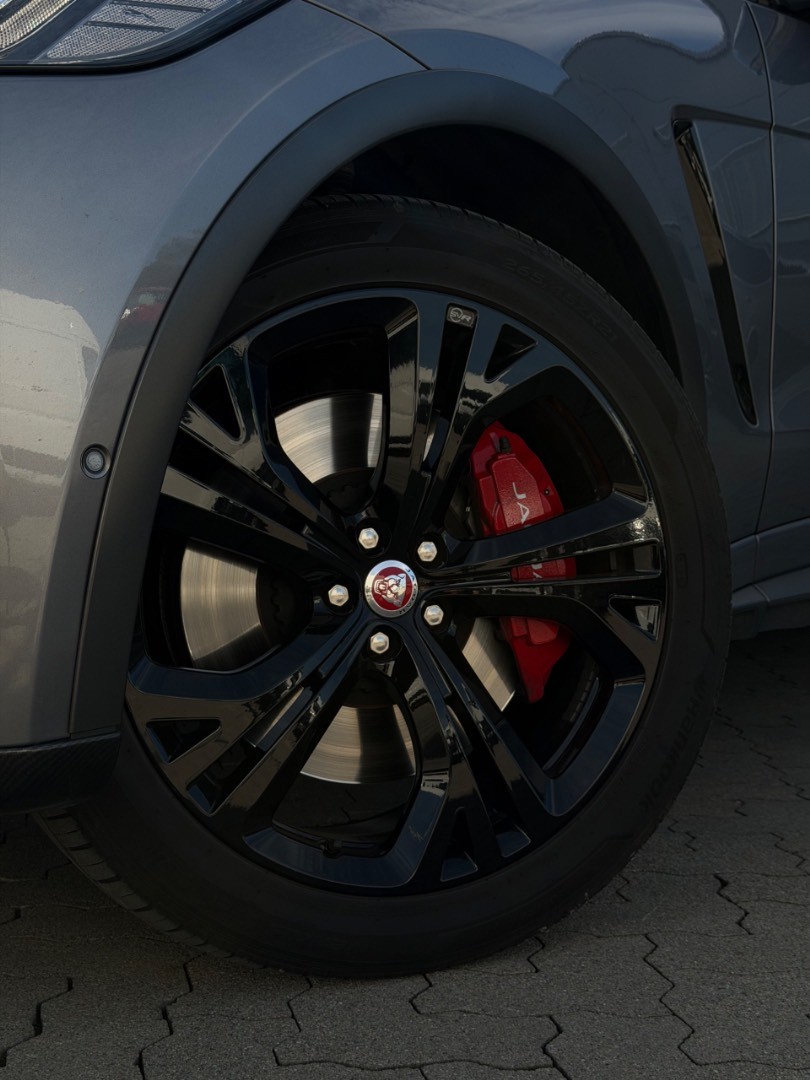 Jaguar F-Pace 5.0 V8 SVR AWD A/T