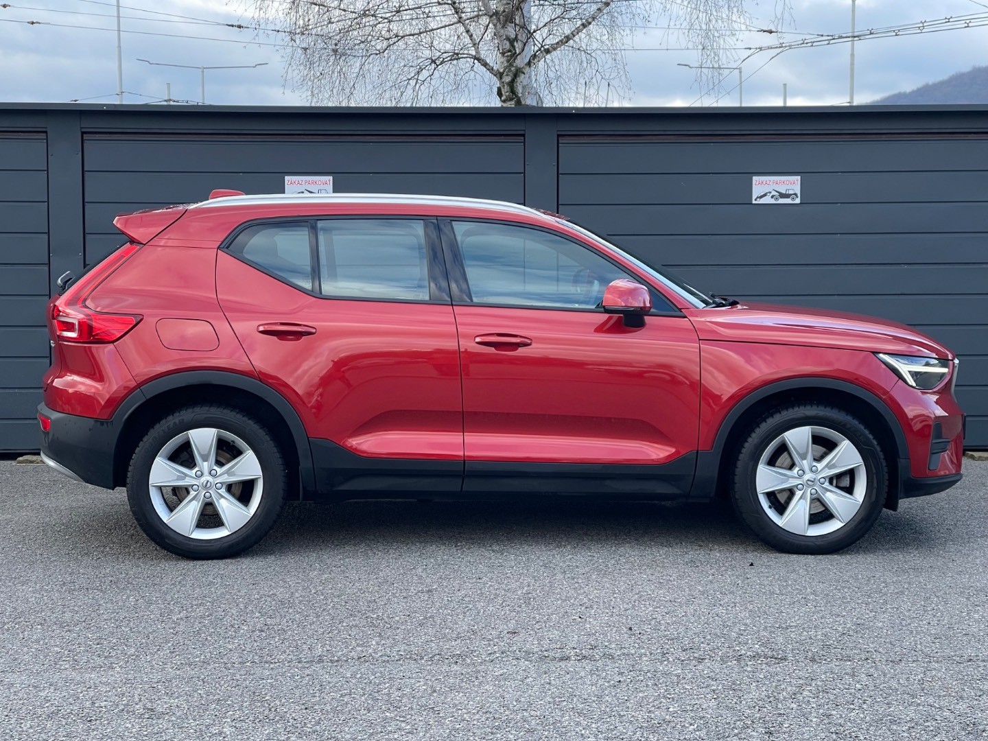 Volvo XC40 2.0 B3 mHEV Core A/T