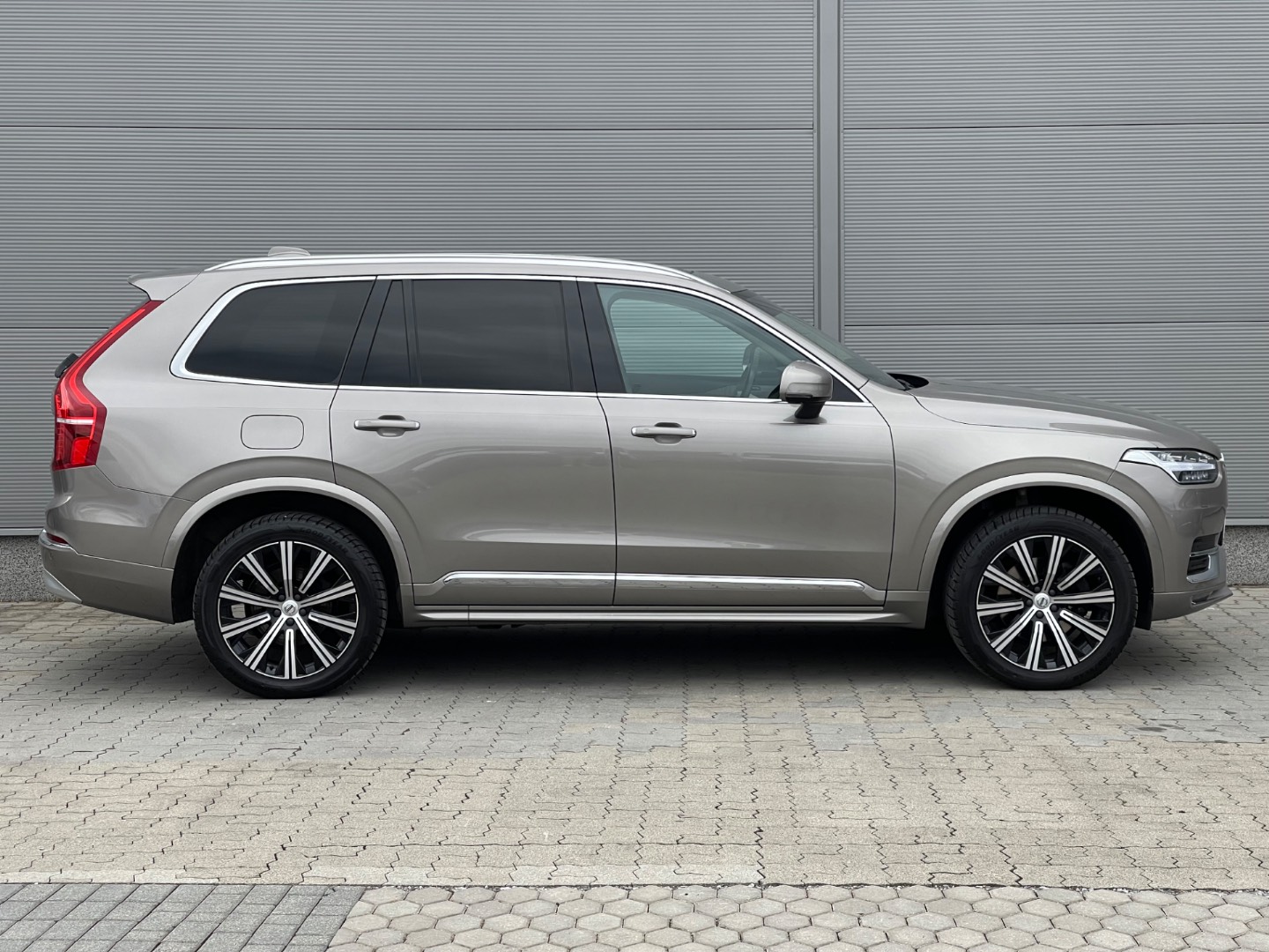 Volvo XC90 2.0 B5 Drive-E Inscription AWD A/T