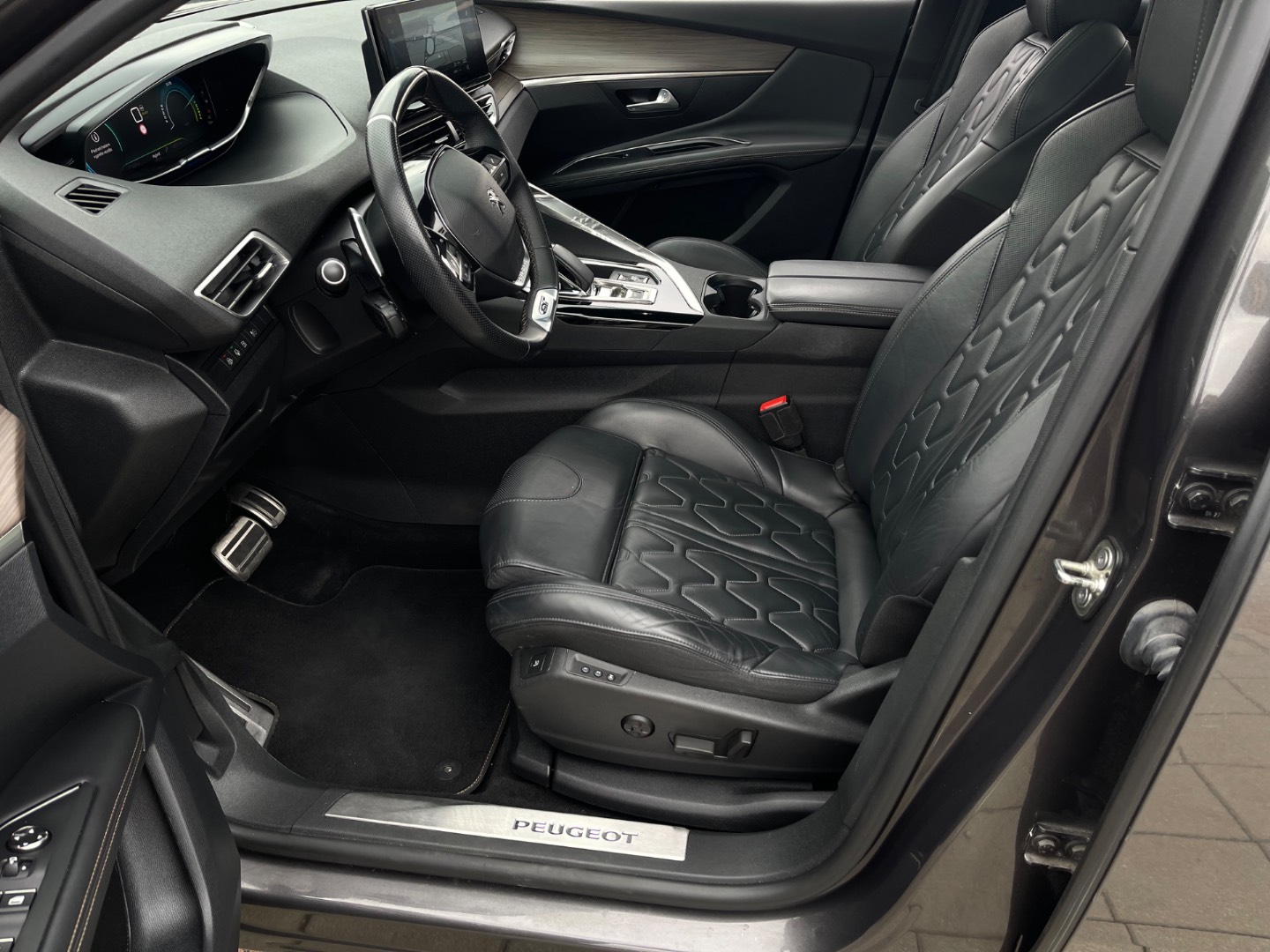 Peugeot 3008 1.6 HEV 225 GT Pack AT