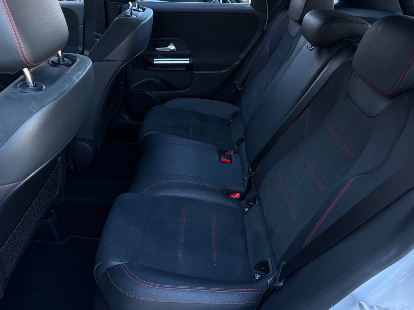 Mercedes-Benz B trieda Mercedes Benz 250e, AMG interiér, 118kW,