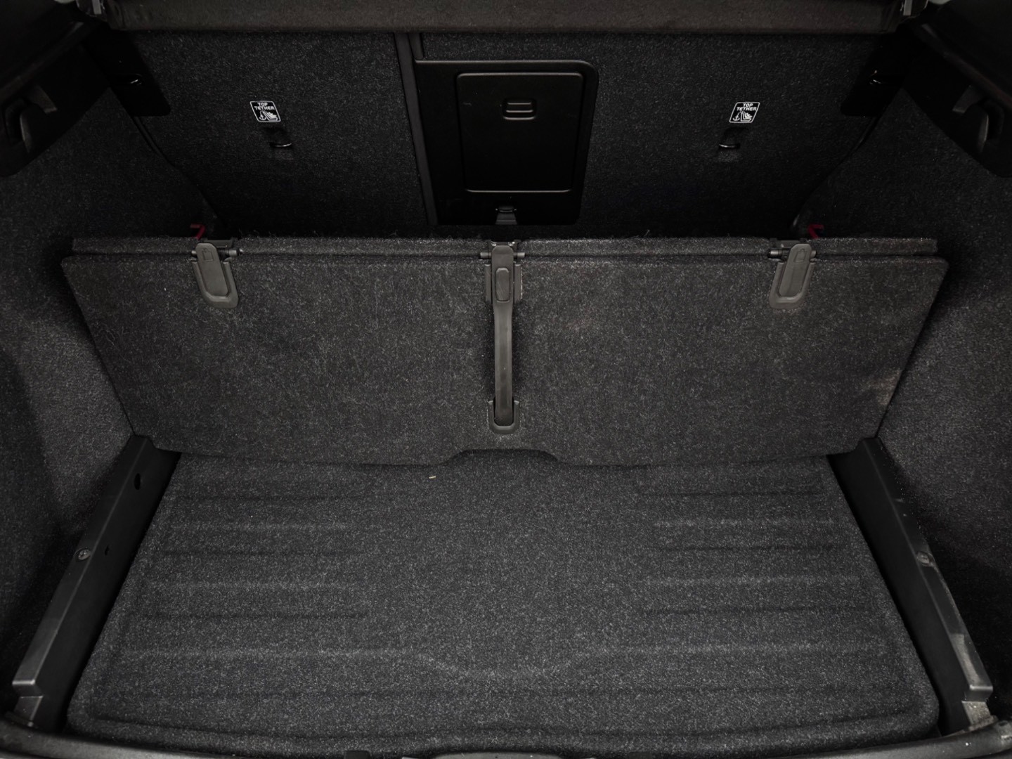 Volvo XC40 2.0 B3 mHEV Core A/T