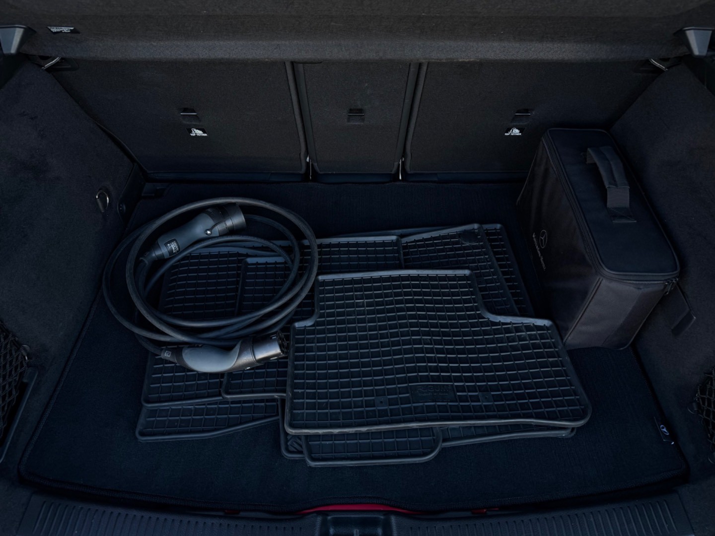 Mercedes-Benz B trieda Mercedes Benz 250e, AMG interiér, 118kW,