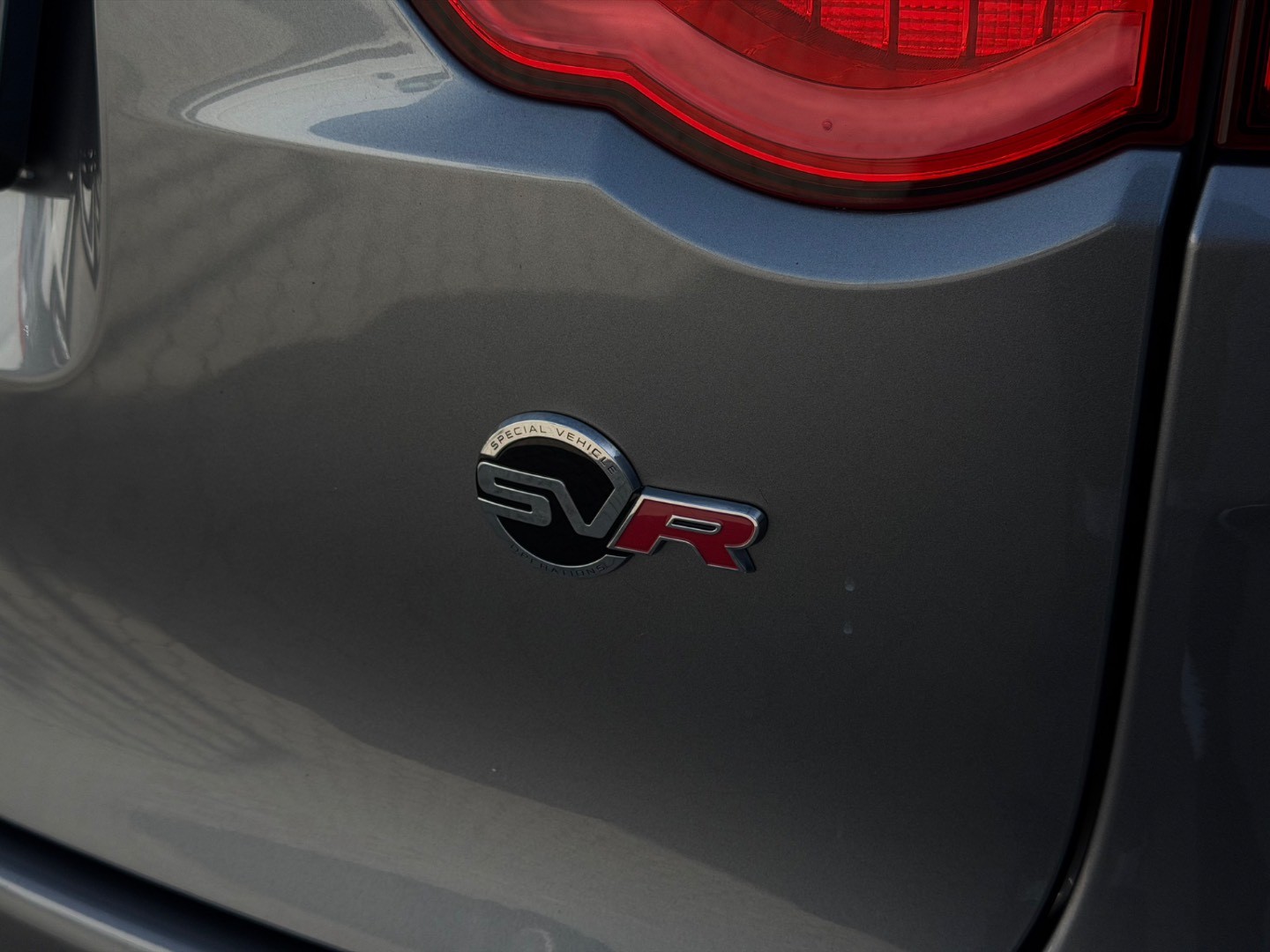 Jaguar F-Pace 5.0 V8 SVR AWD A/T