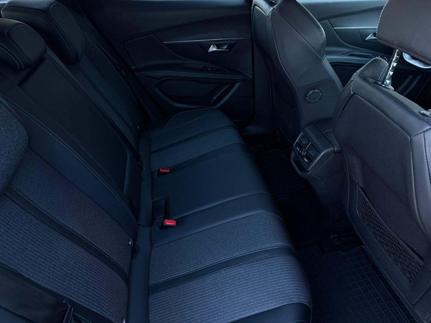 Peugeot 3008 1.5 Blue HDi 130k Allure