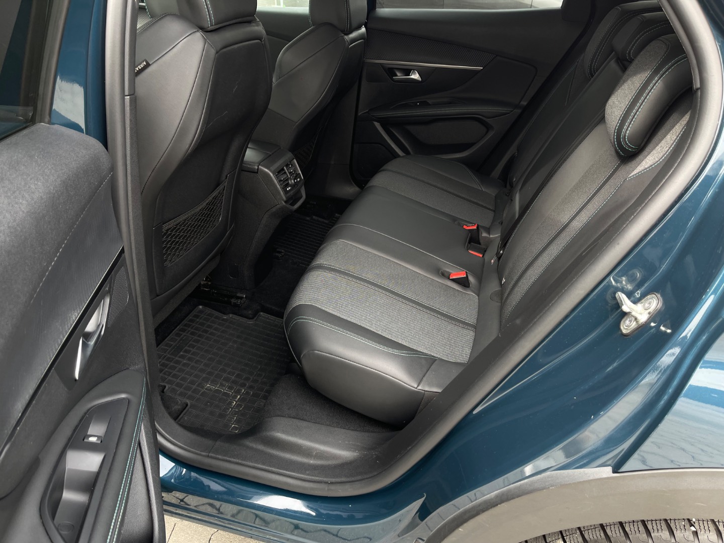 Peugeot 3008 1.5 Blue HDi 130k Allure