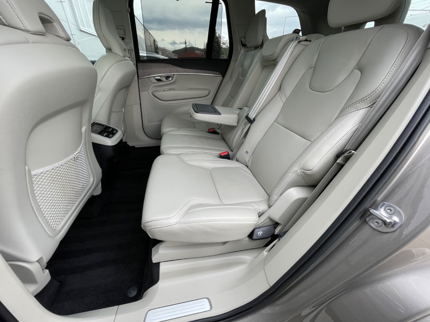 Volvo XC90 2.0 B5 Drive-E Inscription AWD A/T