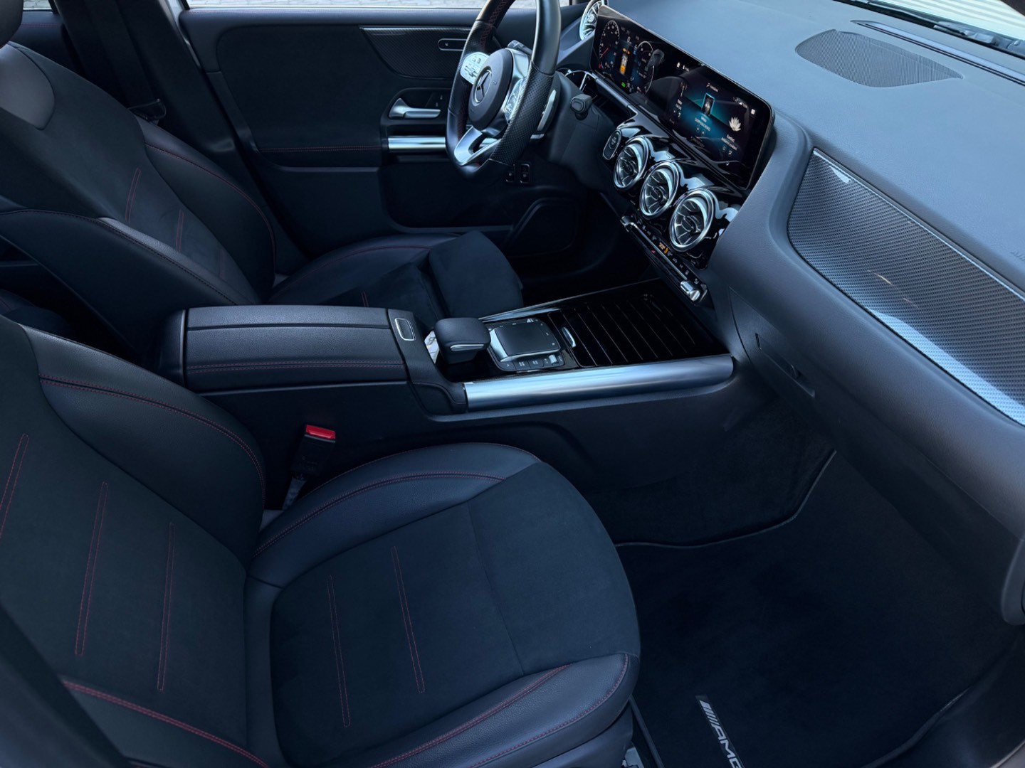 Mercedes-Benz B trieda Mercedes Benz 250e, AMG interiér, 118kW,