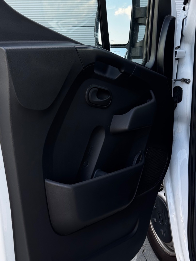 Renault Master 2.3dCi 135 L3H2P3 Extra 4d.