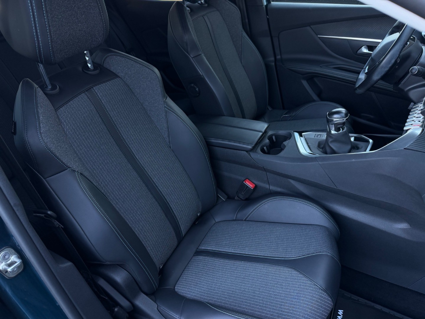 Peugeot 3008 1.5 Blue HDi 130k Allure