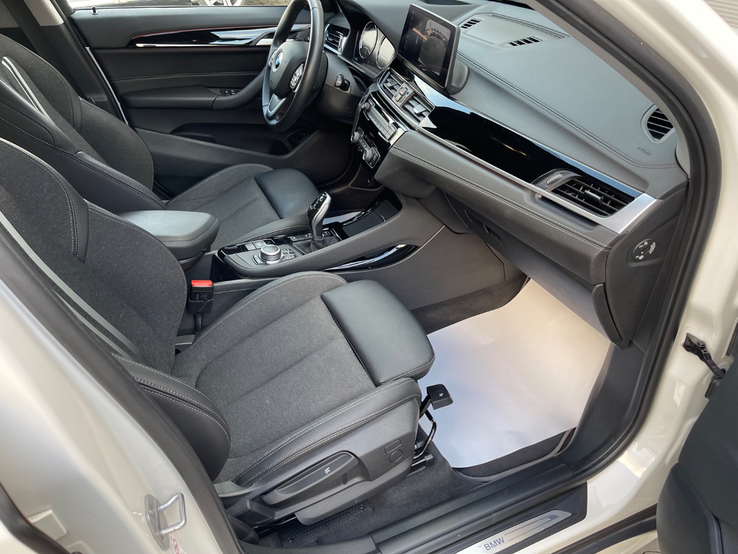 BMW X1 xDrive 18d A/T