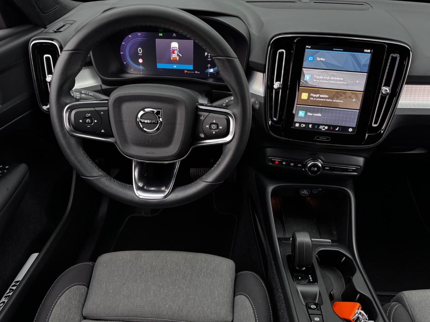 Volvo XC40 2.0 B3 mHEV Core A/T