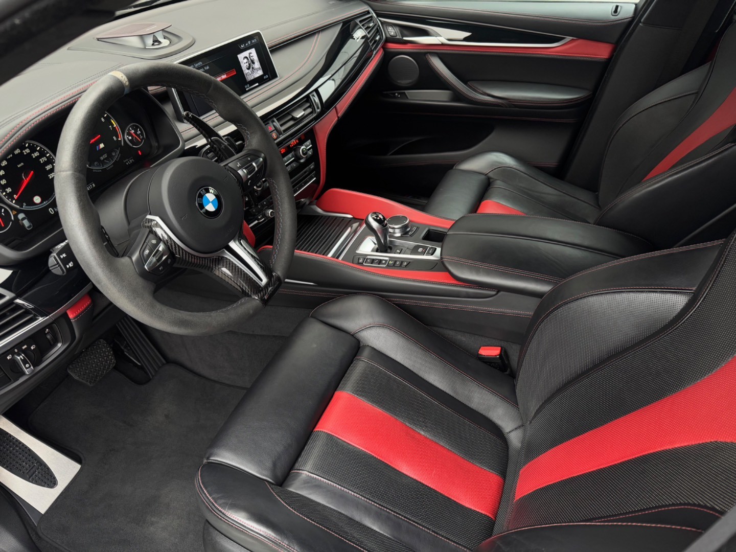 BMW X6 M edition BLACK FIRE, AKRAPOVIČ