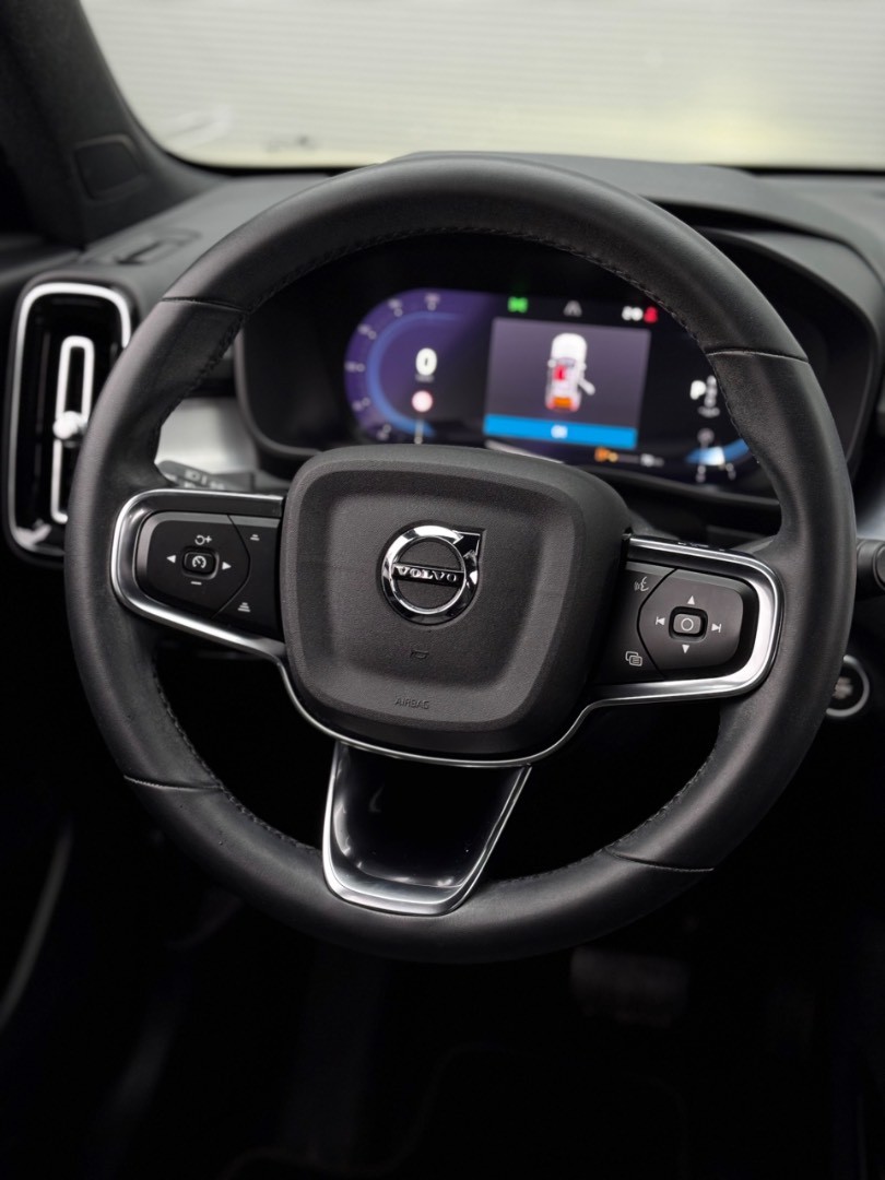 Volvo XC40 2.0 B3 mHEV Core A/T