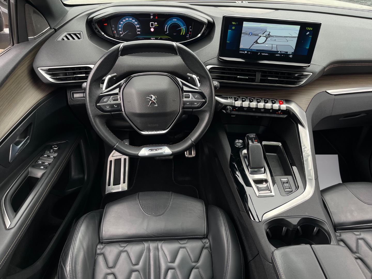 Peugeot 3008 1.6 HEV 225 GT Pack AT