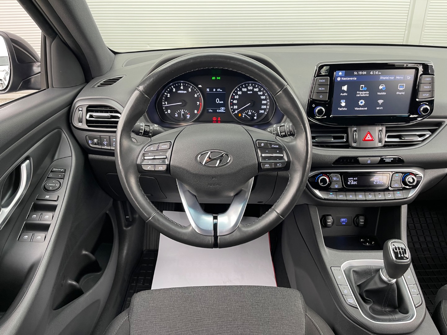 Hyundai i30 1.5 T-GDi mHEV iMT Play