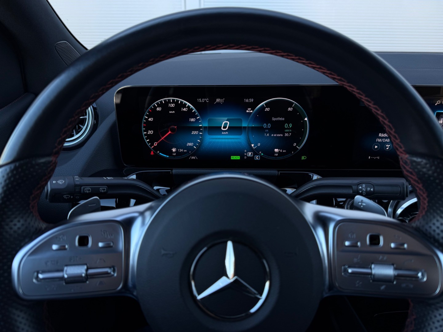 Mercedes-Benz B trieda Mercedes Benz 250e, AMG interiér, 118kW,