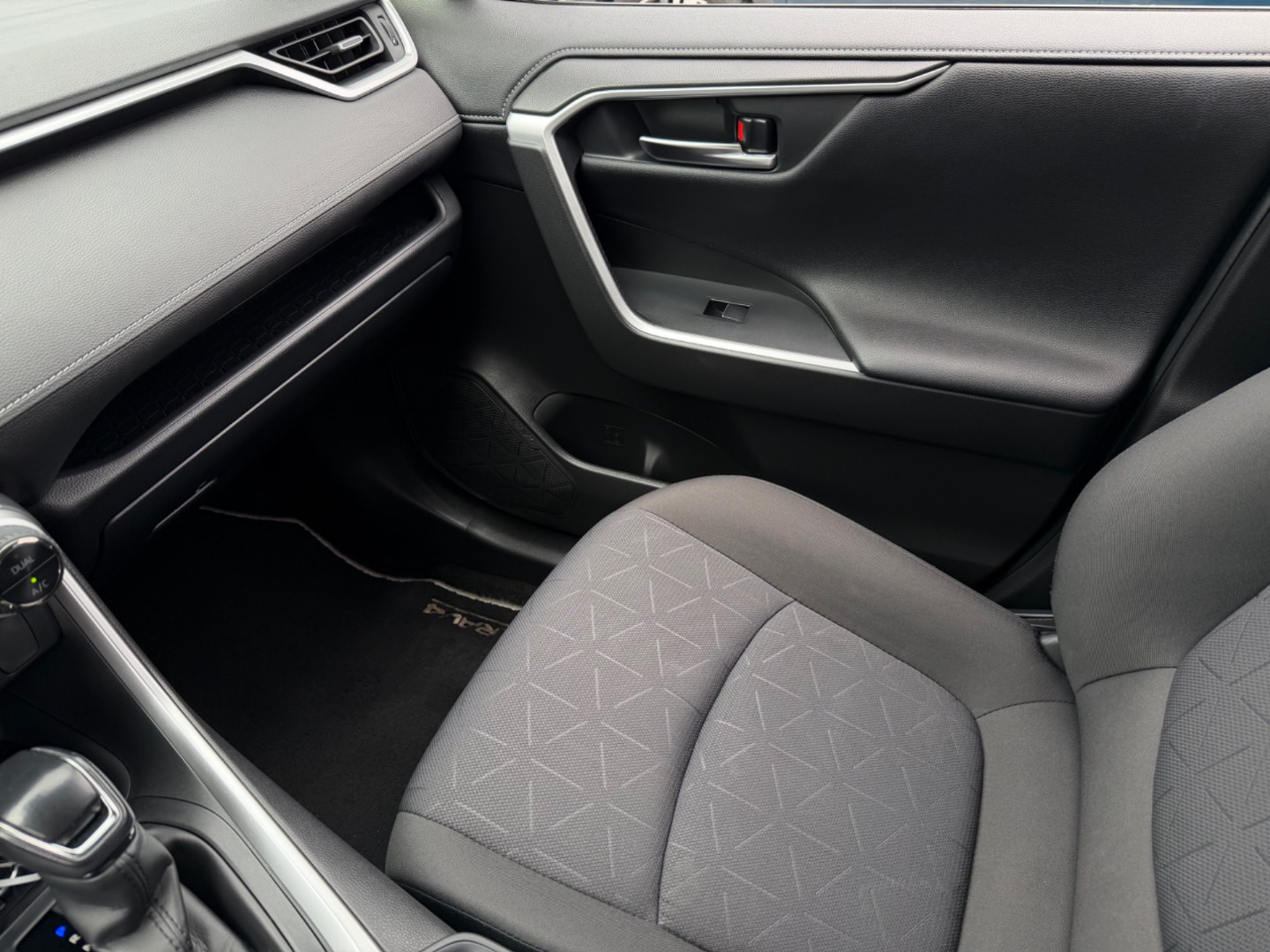 Toyota RAV4 2.5 Hybrid e-CVT Comfort AWD