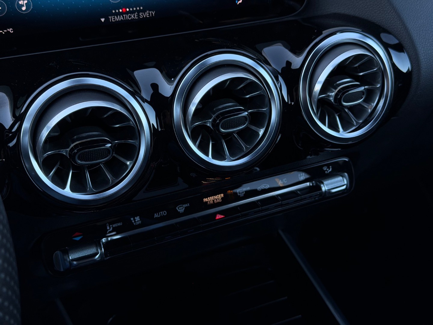 Mercedes-Benz B trieda Mercedes Benz 250e, AMG interiér, 118kW,