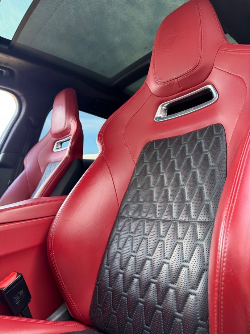 Jaguar F-Pace 5.0 V8 SVR AWD A/T