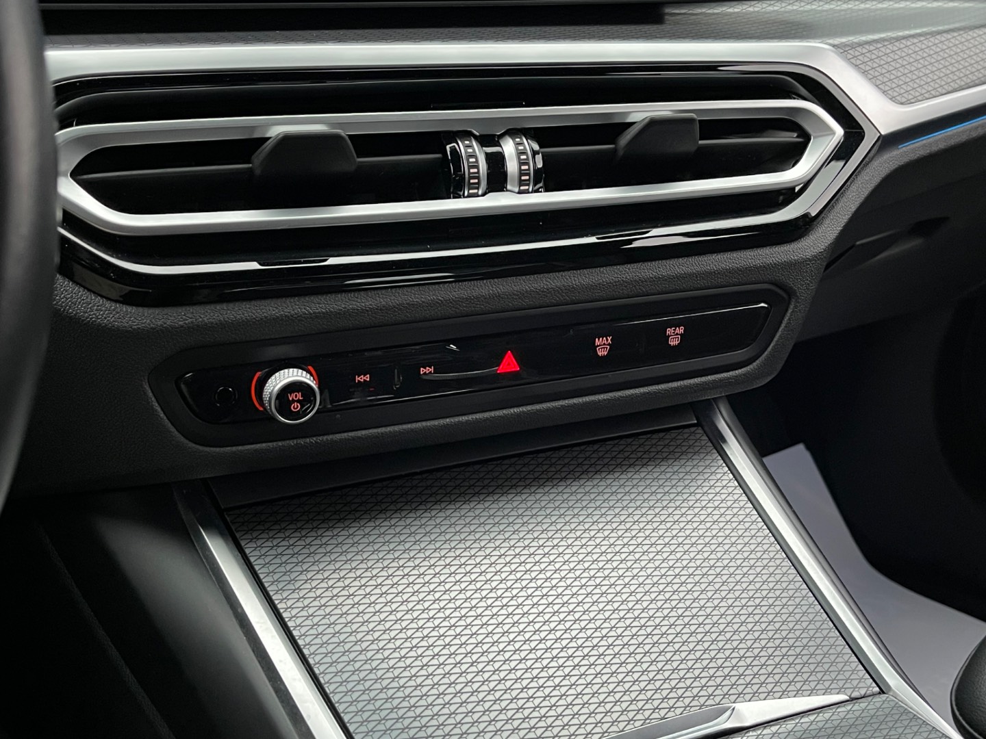 BMW Rad 3 320d mHEV xDrive A/T