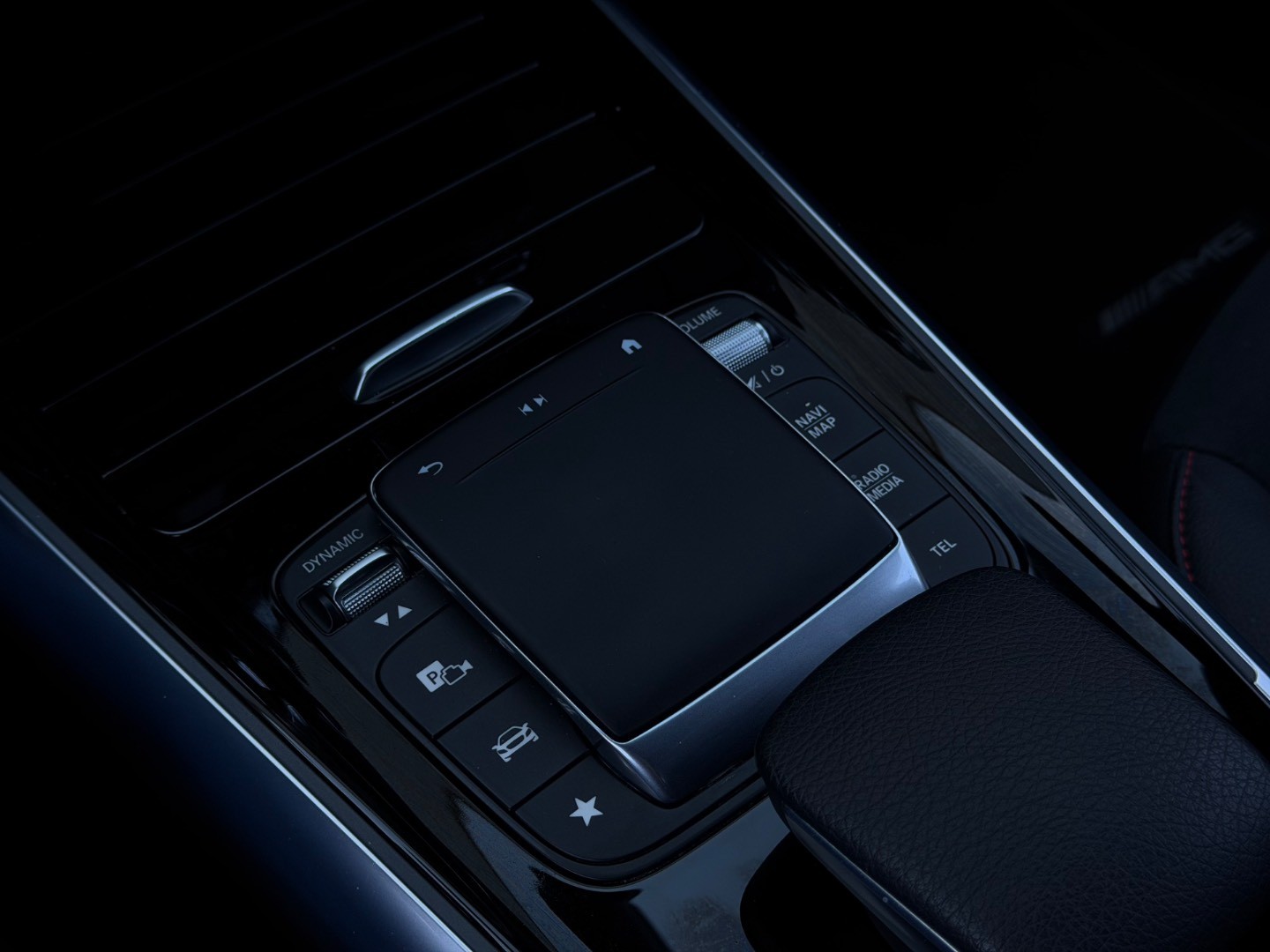 Mercedes-Benz B trieda Mercedes Benz 250e, AMG interiér, 118kW,