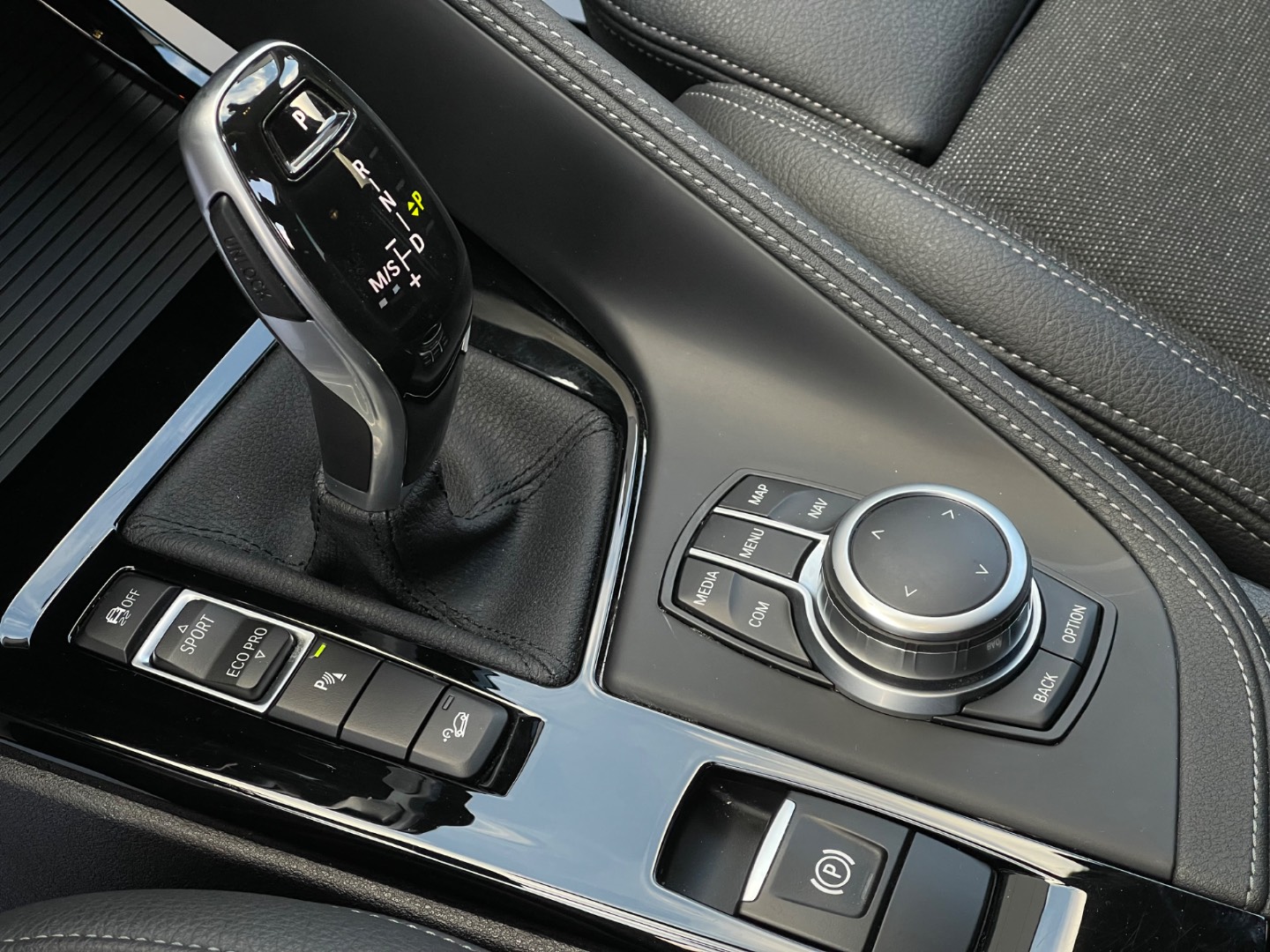 BMW X1 xDrive 18d A/T