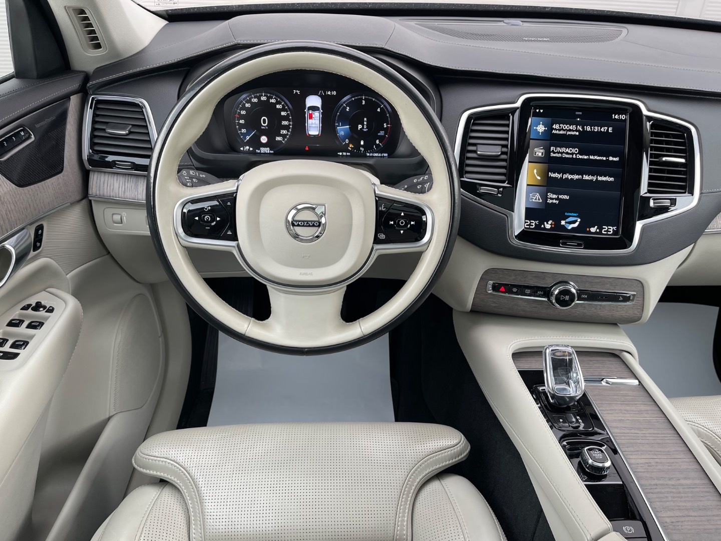 Volvo XC90 2.0 B5 Drive-E Inscription AWD A/T