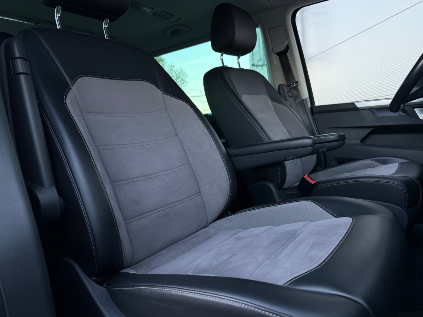 Volkswagen T6 Multivan 2.0 BiTDI 204k BMT DSG PanAmericana