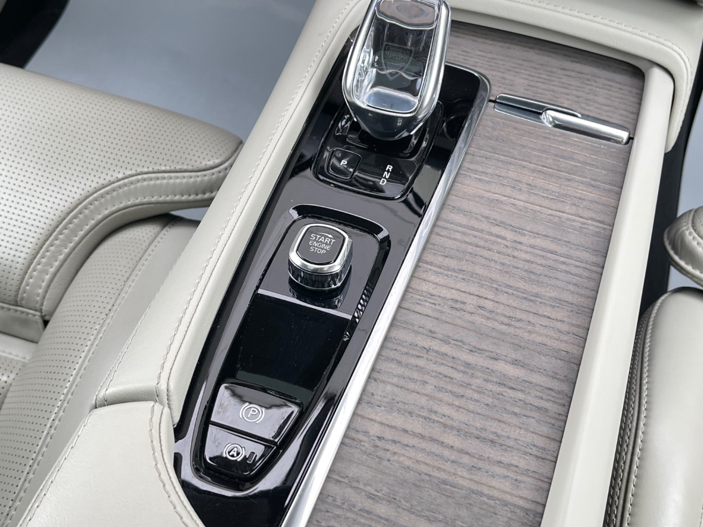 Volvo XC90 2.0 B5 Drive-E Inscription AWD A/T