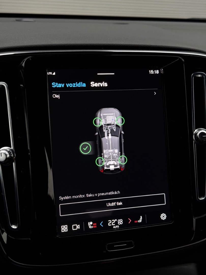 Volvo XC40 2.0 B3 mHEV Core A/T
