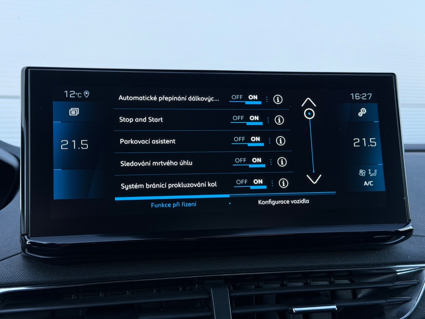 Peugeot 3008 1.5 Blue HDi 130k Allure