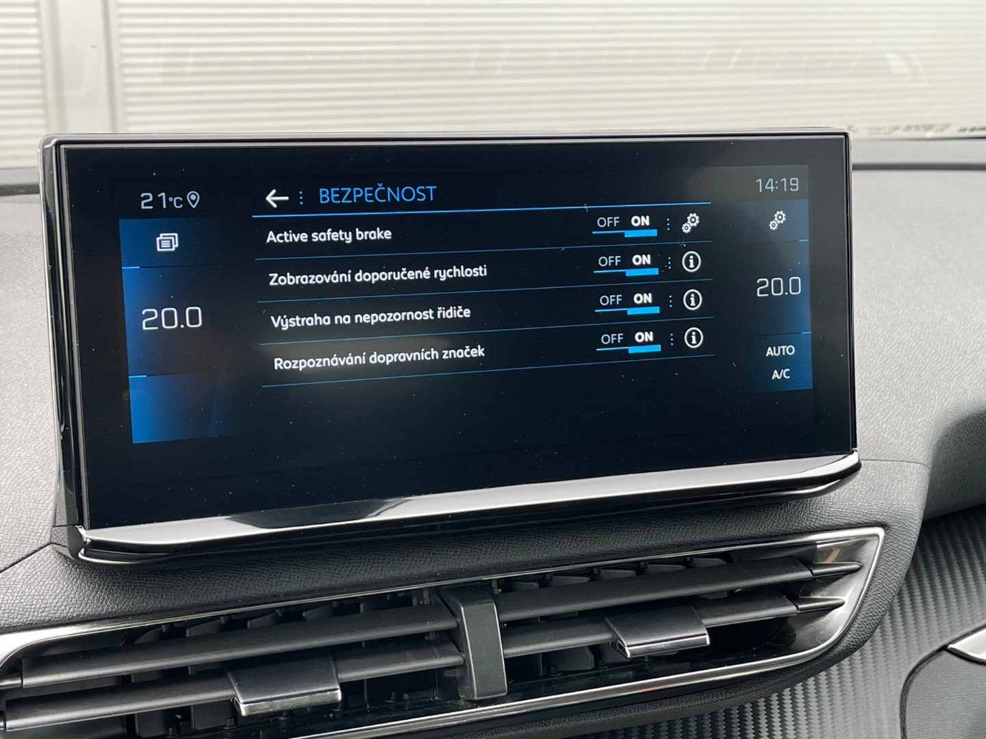 Peugeot 3008 1.5 Blue HDi 130k Allure