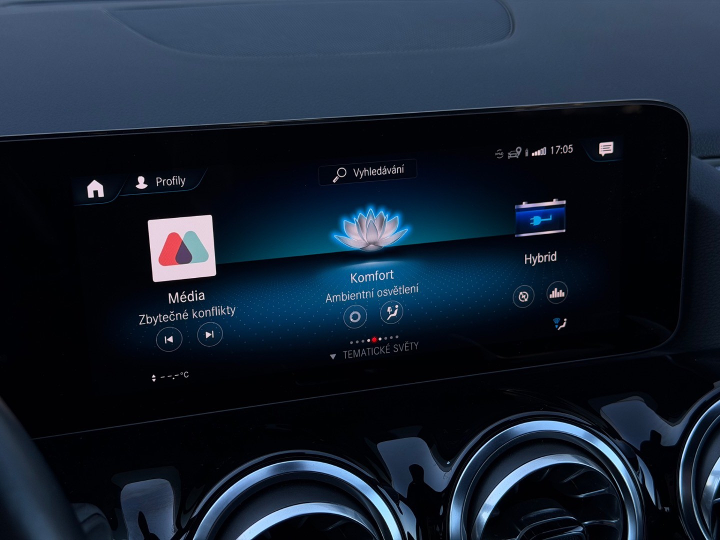 Mercedes-Benz B trieda Mercedes Benz 250e, AMG interiér, 118kW,