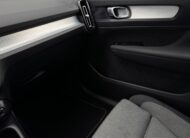 Volvo XC40 2.0 B3 mHEV Core A/T