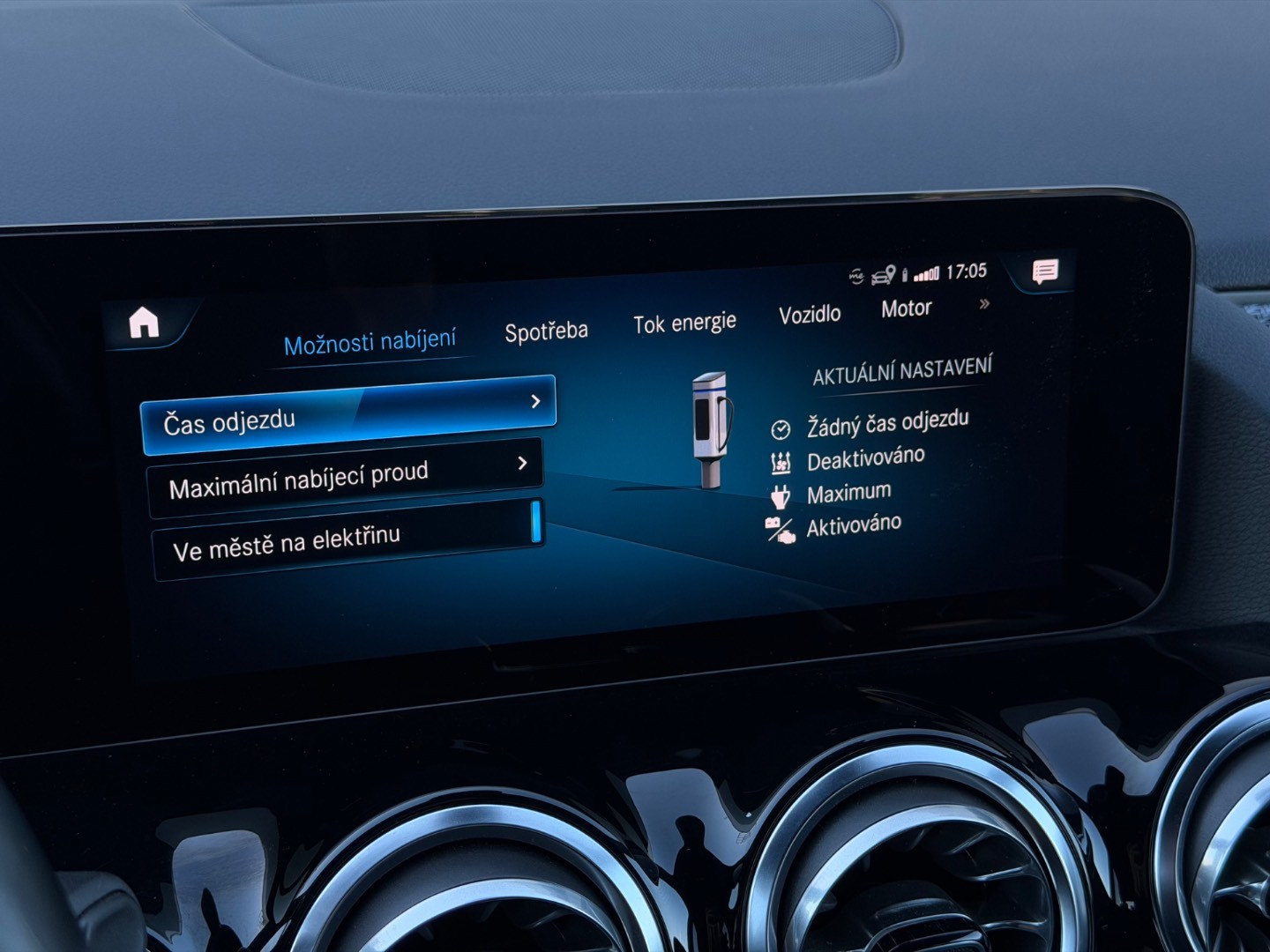 Mercedes-Benz B trieda Mercedes Benz 250e, AMG interiér, 118kW,