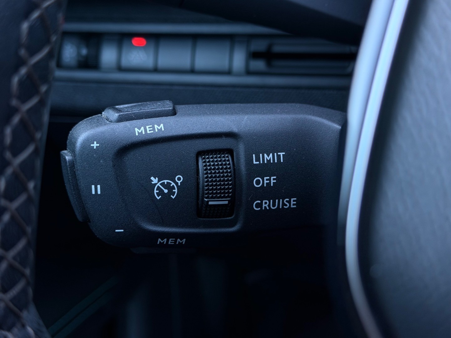 Peugeot 3008 1.5 Blue HDi 130k Allure