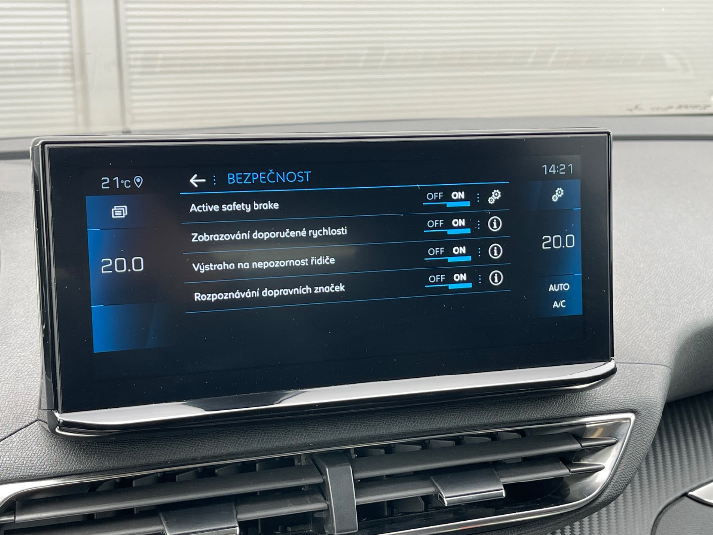 Peugeot 3008 1.5 Blue HDi 130k Allure