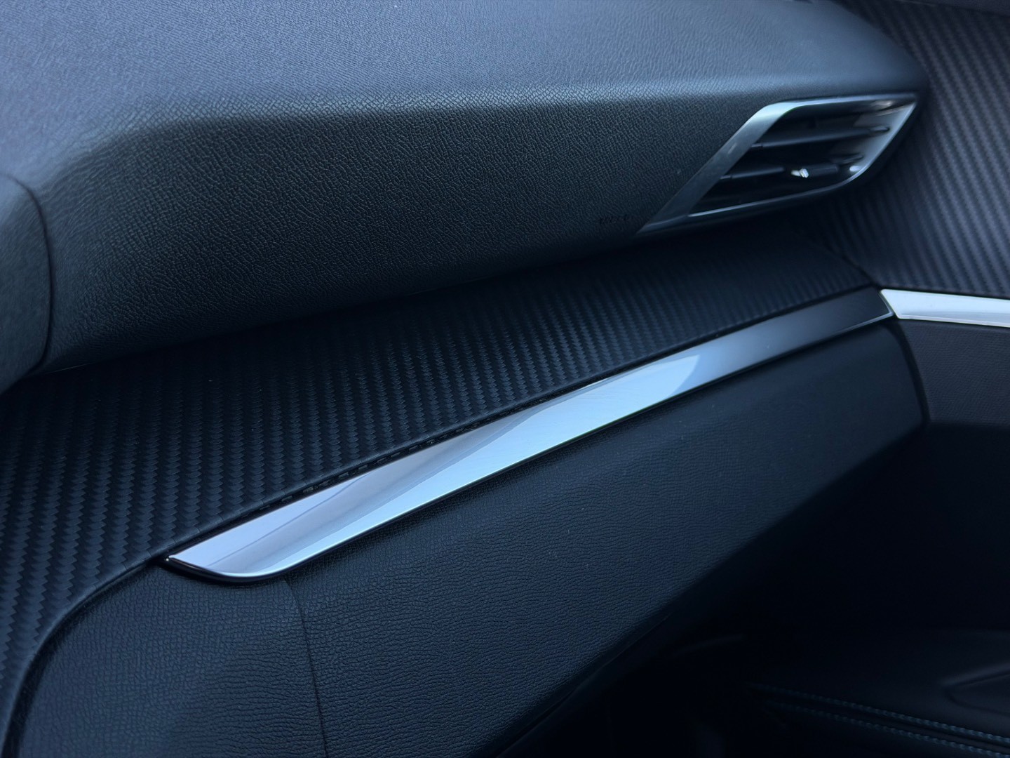 Peugeot 3008 1.5 Blue HDi 130k Allure