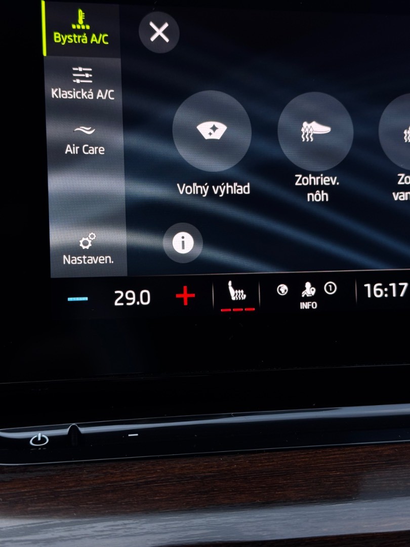 Škoda Octavia Combi 2.0 TDI Scout 4×4 DSG