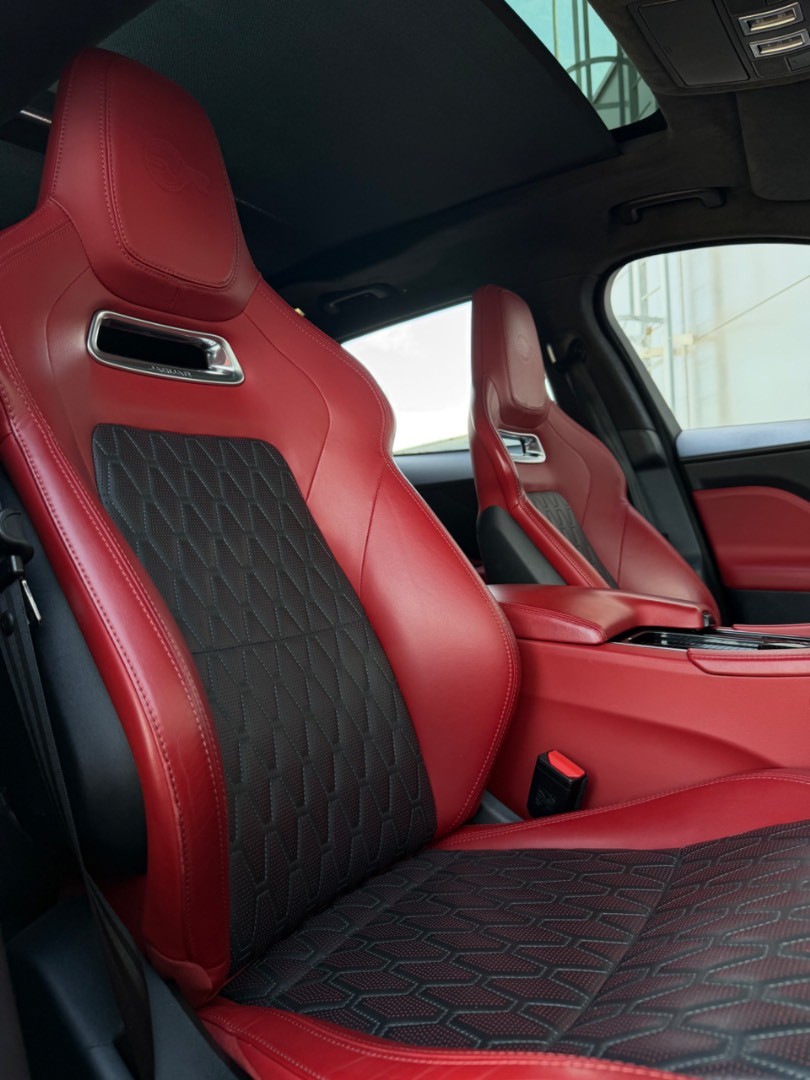 Jaguar F-Pace 5.0 V8 SVR AWD A/T