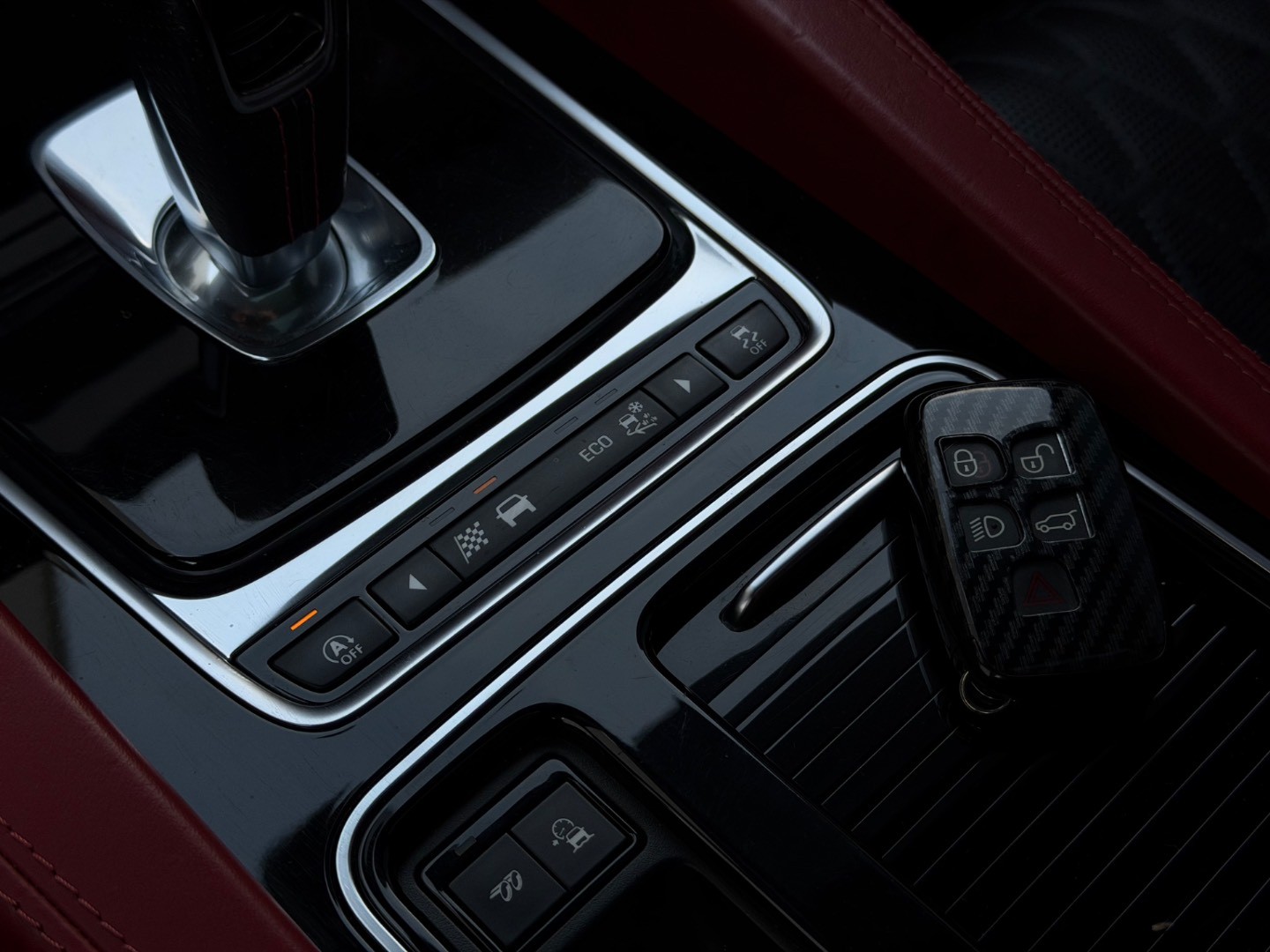 Jaguar F-Pace 5.0 V8 SVR AWD A/T