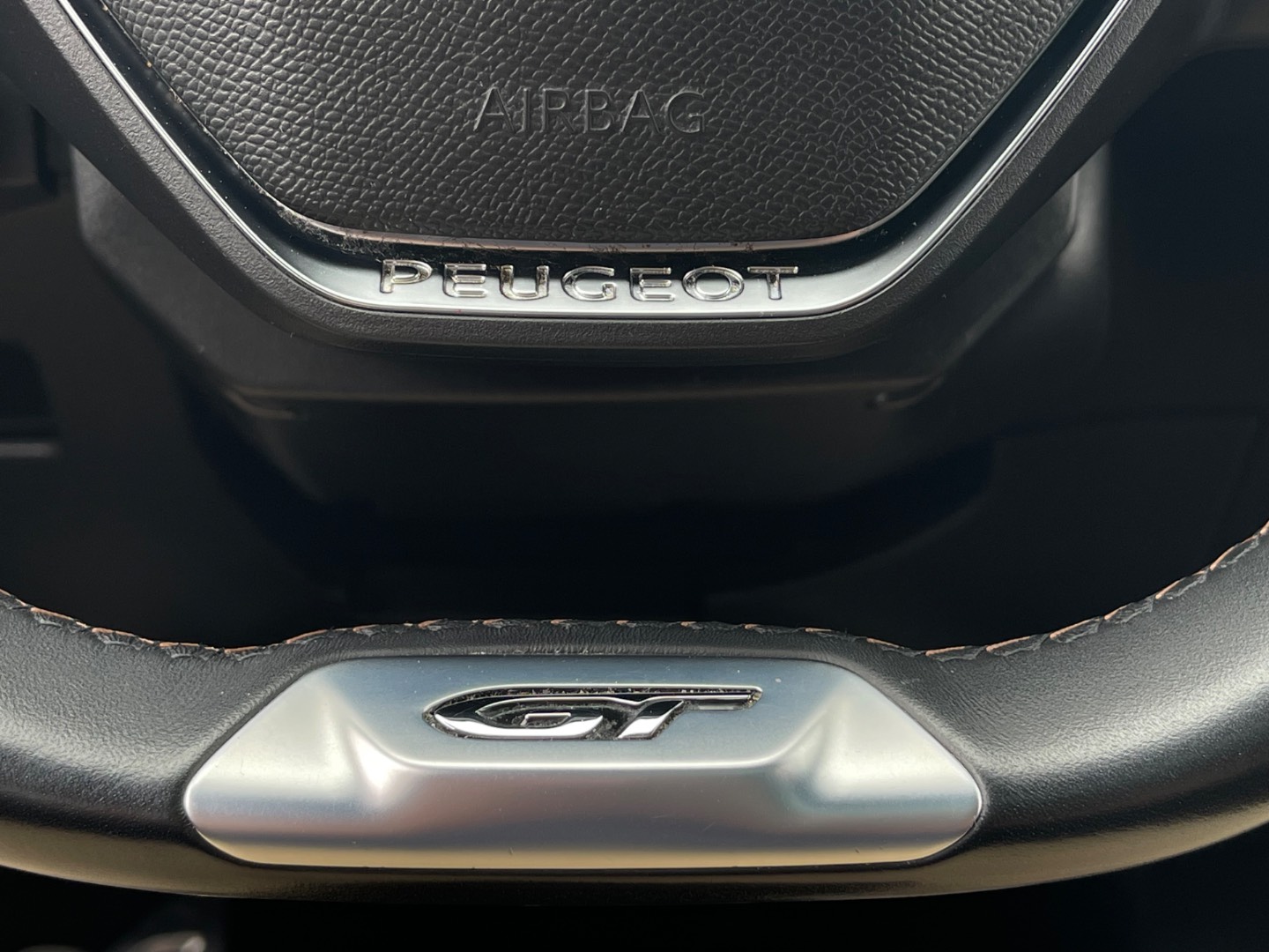 Peugeot 3008 1.6 HEV 225 GT Pack AT