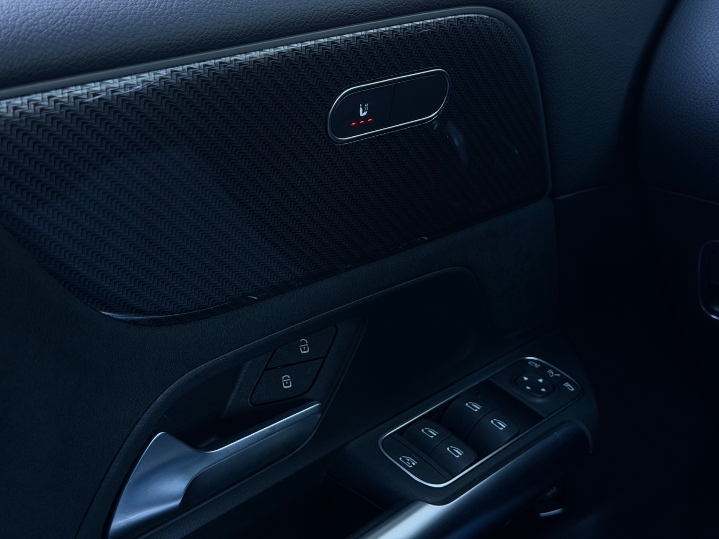 Mercedes-Benz B trieda Mercedes Benz 250e, AMG interiér, 118kW,